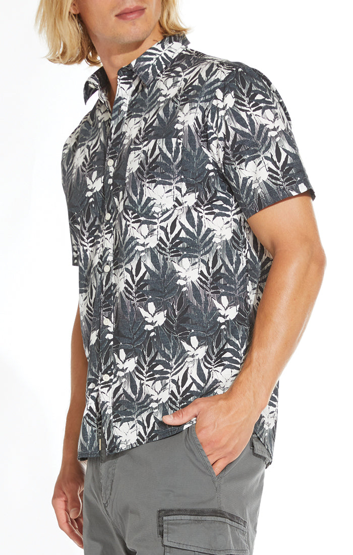 Ukiah Printed Shirt In Leafy Gradient Print